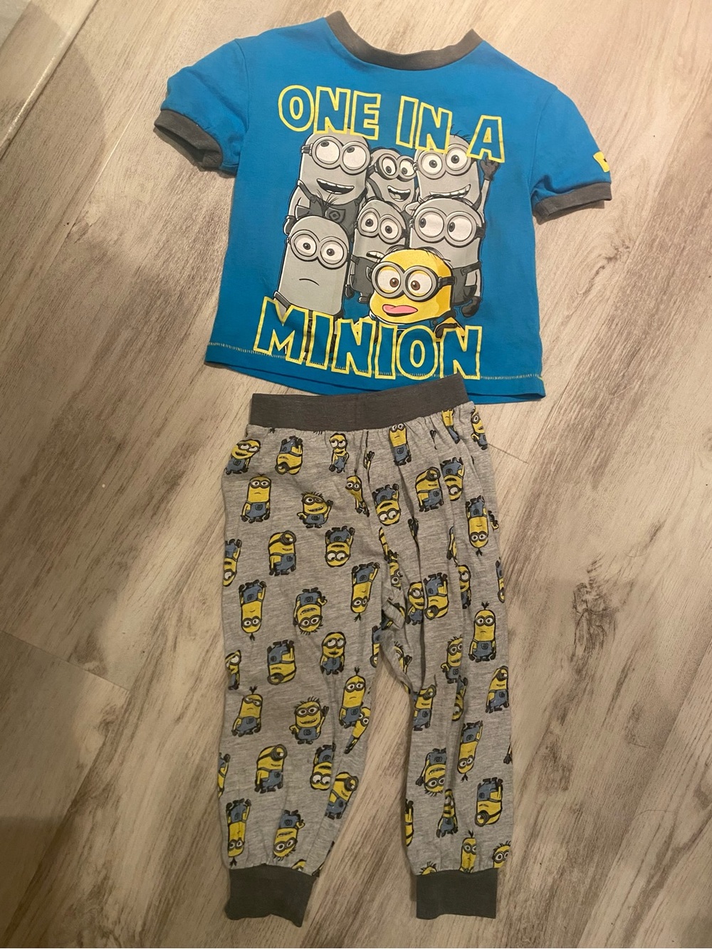 3 for $10 - 2T Minion Despicable Me Kid Pajama Set Blue